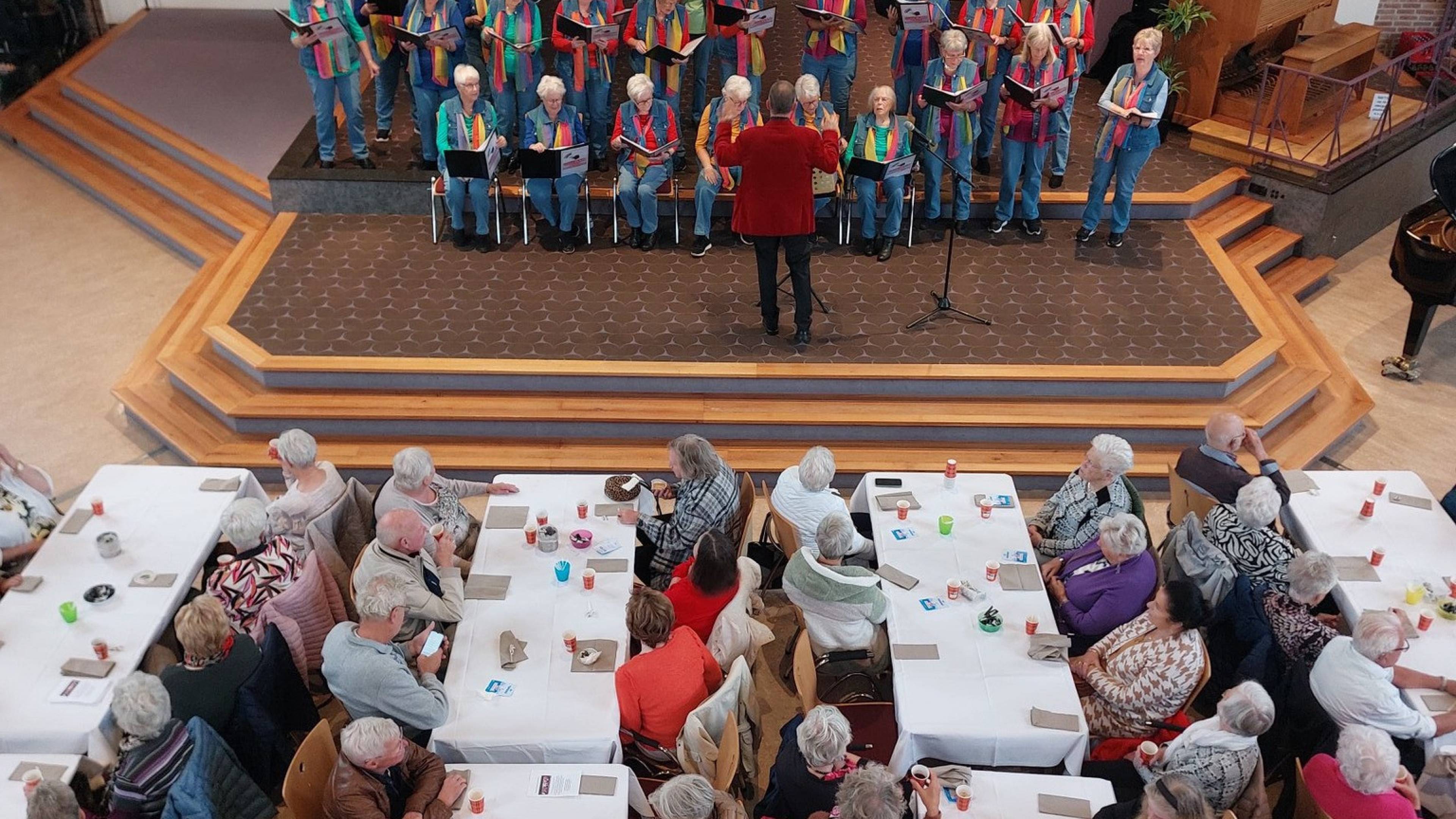 De ouderenmiddag in de Immanuelkerk Maassluis